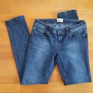 Aeropostale Bayla Skinny Jeans
